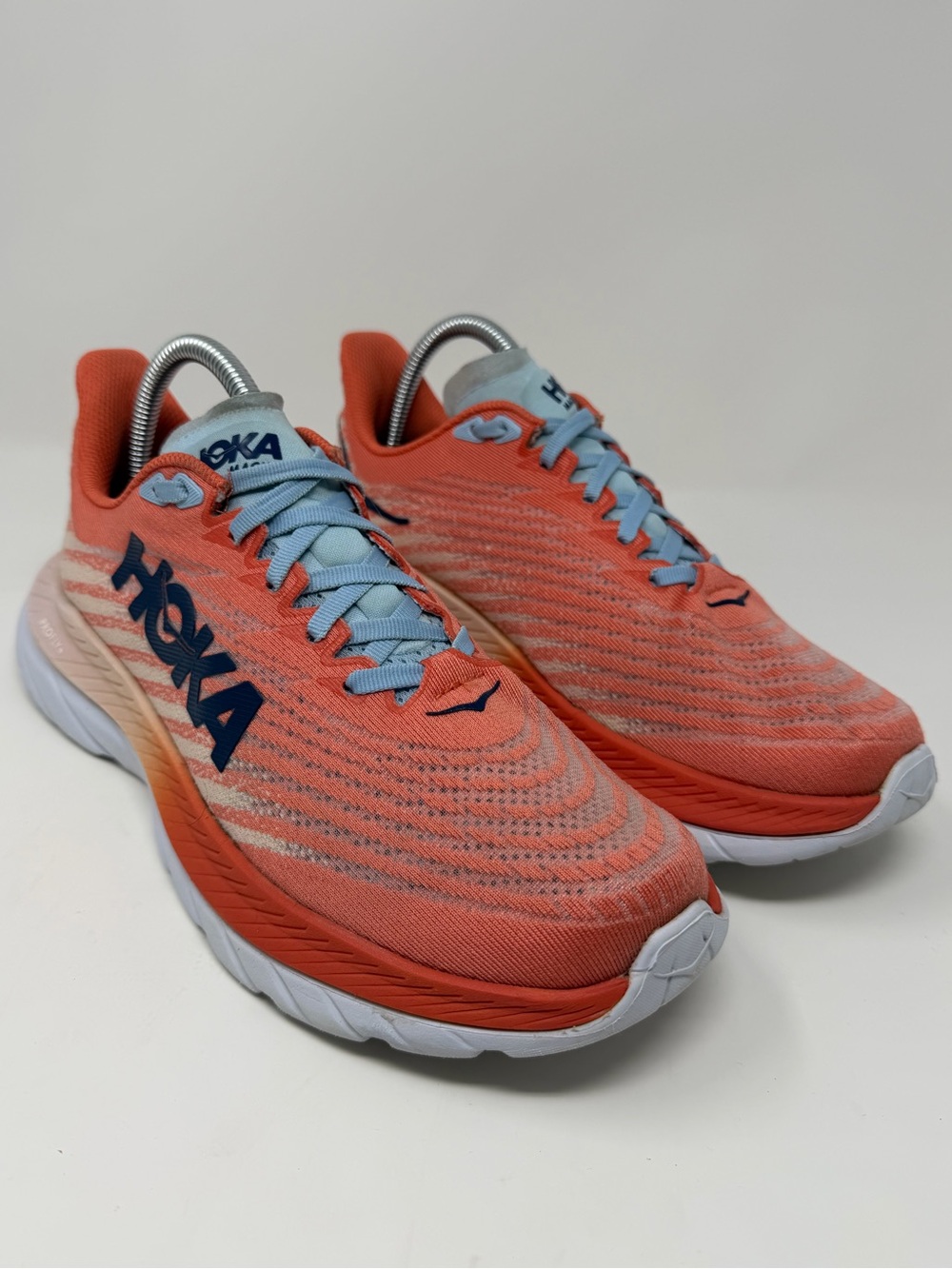 Women’s Hoka Coral and Light Blue Mach Running Shoes Sz. 8.5 - Picture 4 of 12